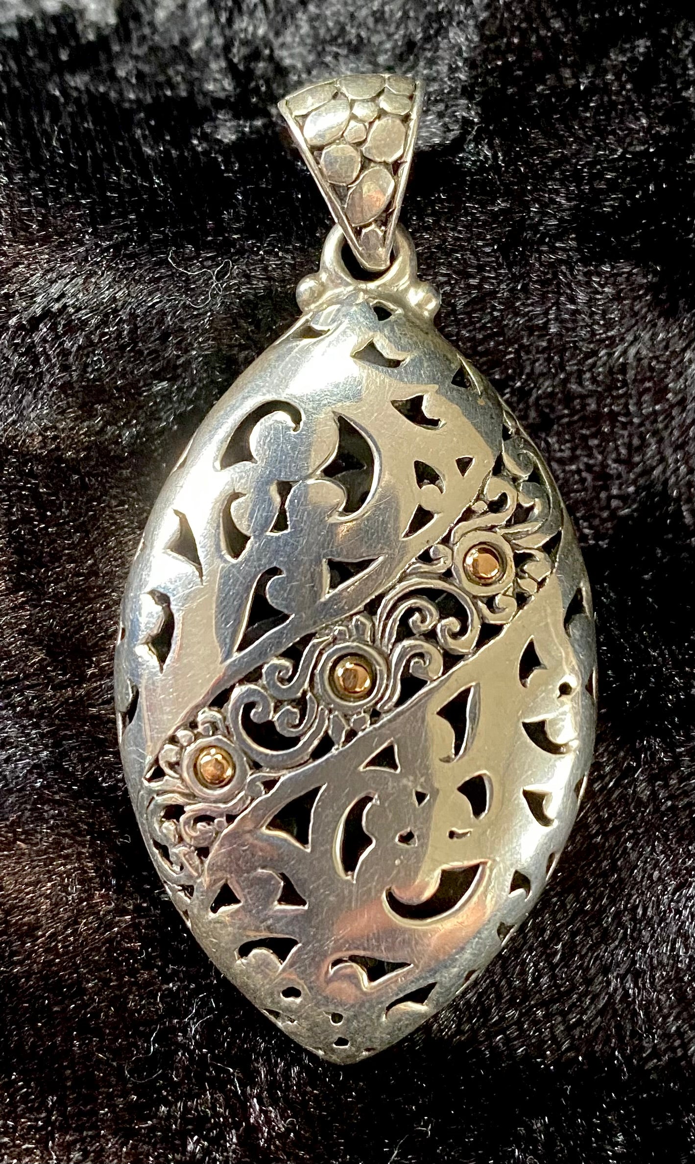 Stunning Balinese Silver Pendant