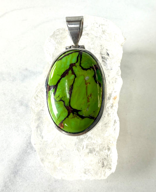 Vintage Green Turquoise & Copper Veins Pendant — 925 Sterling Silver