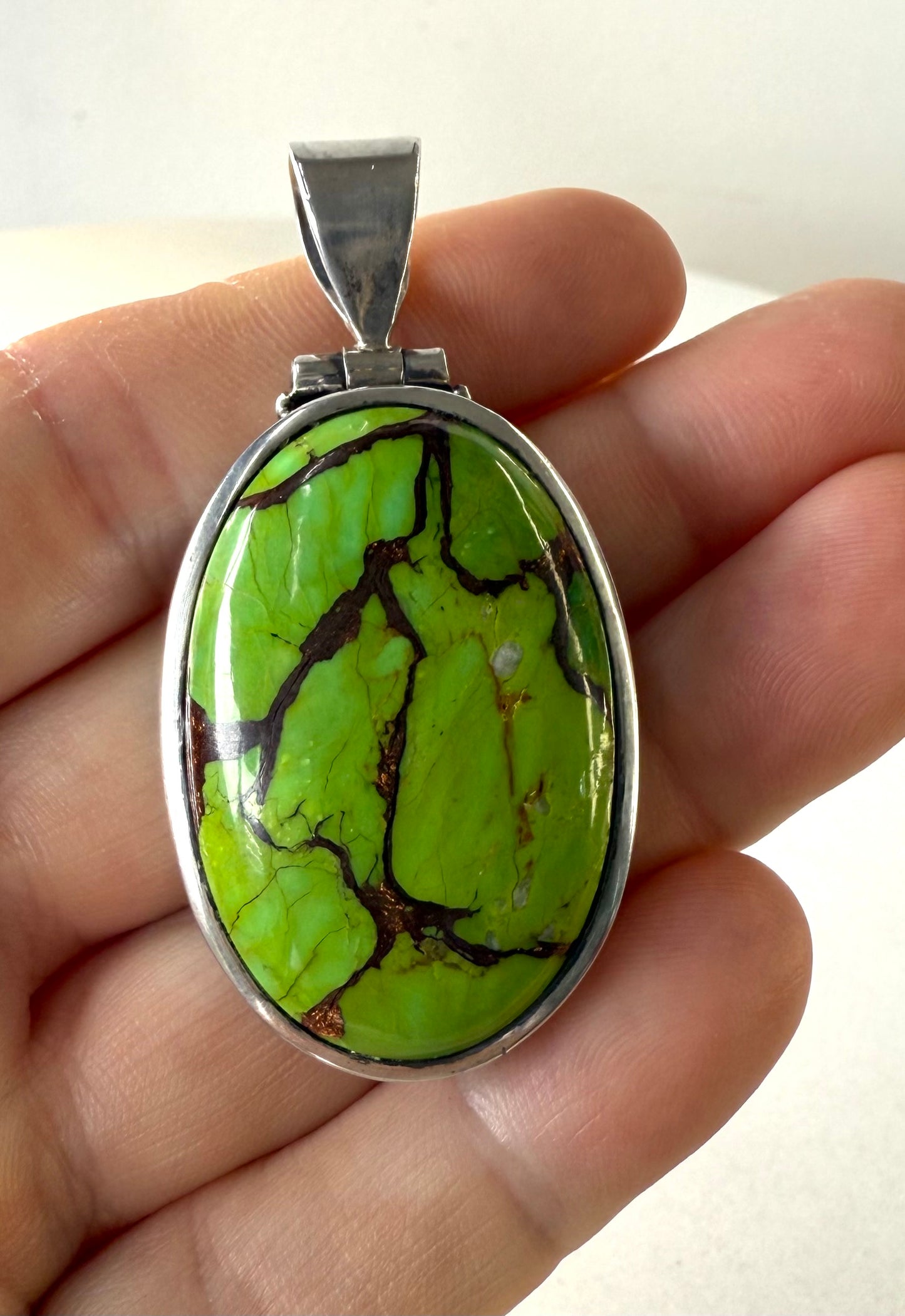 Vintage Green Turquoise & Copper Veins Pendant — 925 Sterling Silver