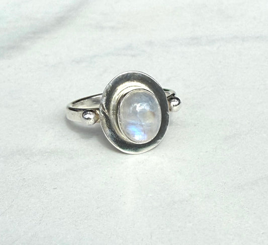 Gorgeous Rainbow Moonstone Ring on Sterling Silver