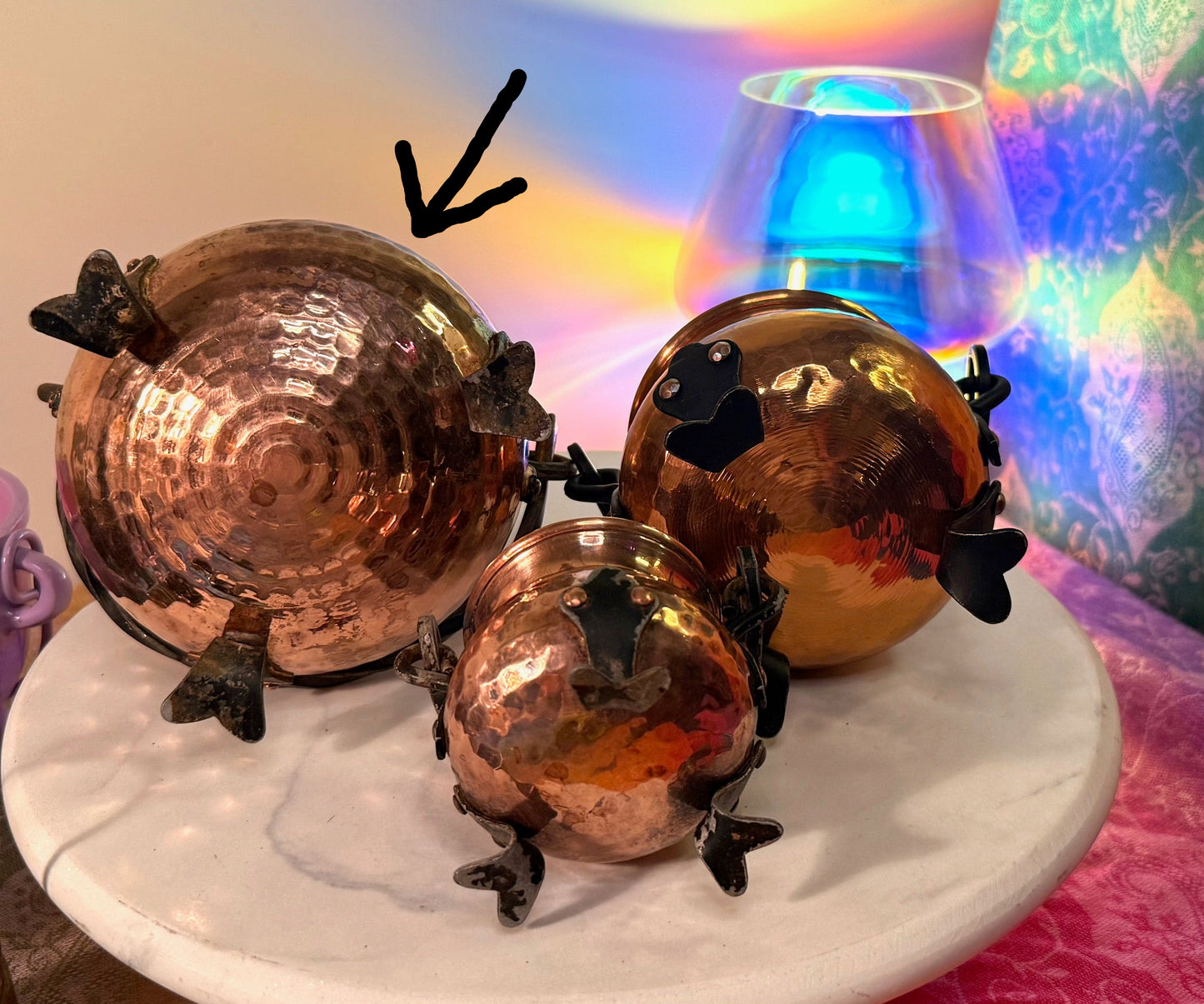 Stunning Vintage 1970s French Copper Cauldron with Cast Iron Handle- comes with ingredients and instructions for Cauldron Connection Spell✨ (Copy)