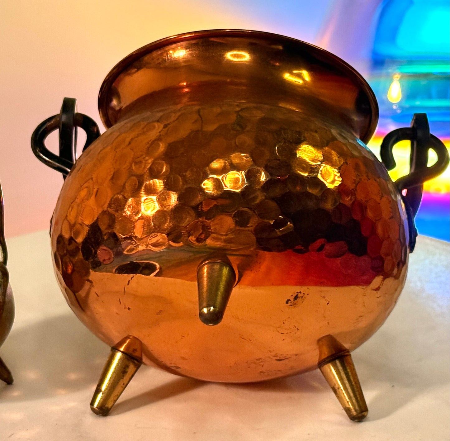 Stunning Vintage 1960s French Copper Cauldron with Cast Iron Handle- comes with ingredients and instructions for Cauldron Connection Spell✨